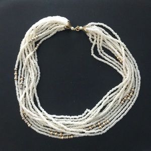 Women’s beaded necklace